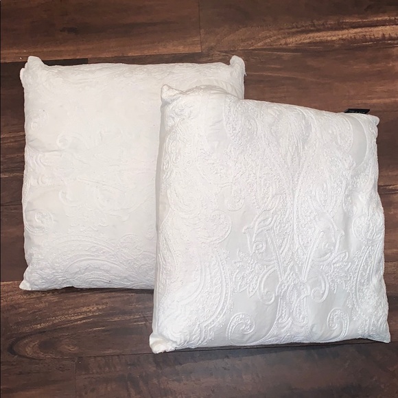 nicole miller throw pillows